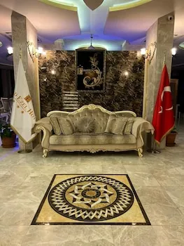 Grand Ezel Hotel