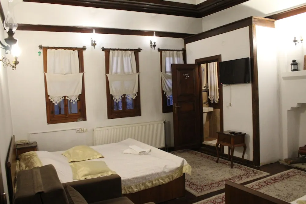 Dört Kişilik Oda
