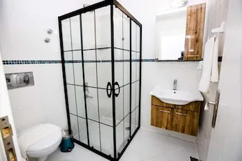 Lagoon Boutique Hotel