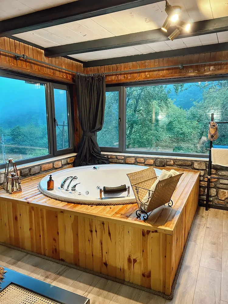 Luxury Oda, 1 En Büyük (King) Boy Yatak, Sıcak Su Küveti, Vadi Manzaralı
