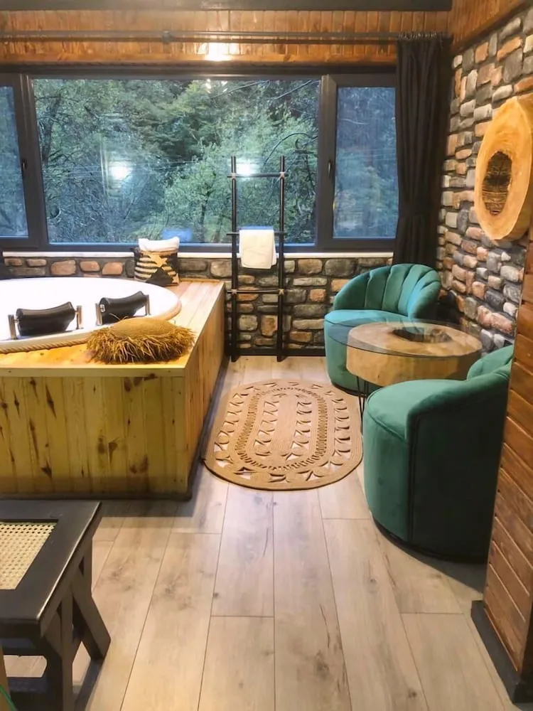 Luxury Oda, 1 En Büyük (King) Boy Yatak, Sıcak Su Küveti, Vadi Manzaralı