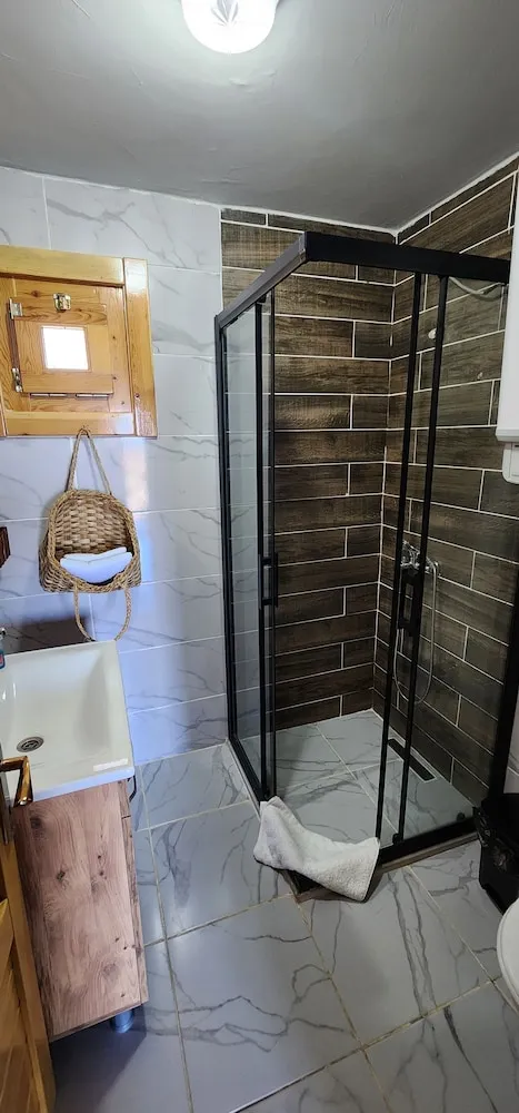 Family Dağ Evi, Balkon, Deniz Manzaralı