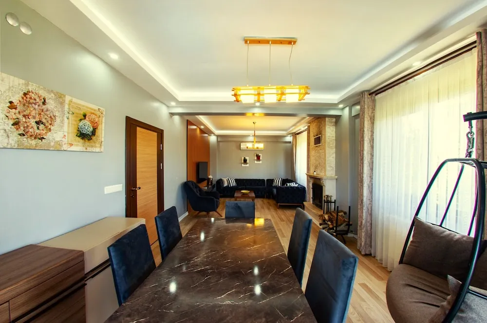 Deluxe Villa