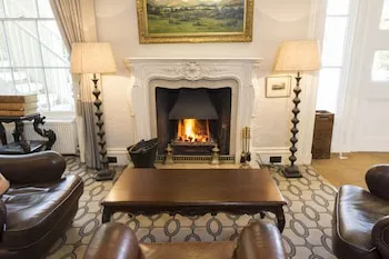 Storrs Hall Hotel