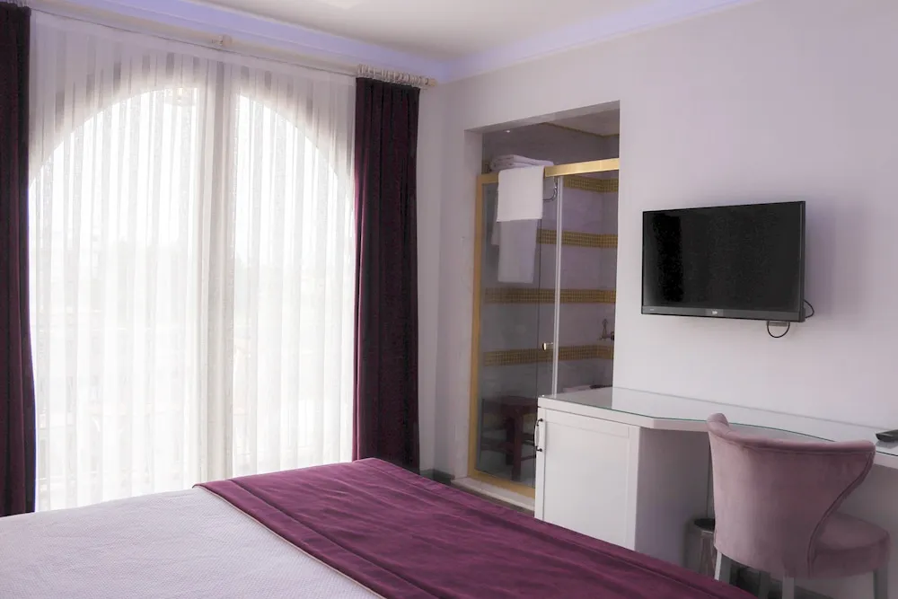 Deluxe Oda, 1 Yatak Odası, Sigara İçilmez, Bahçe Manzaralı