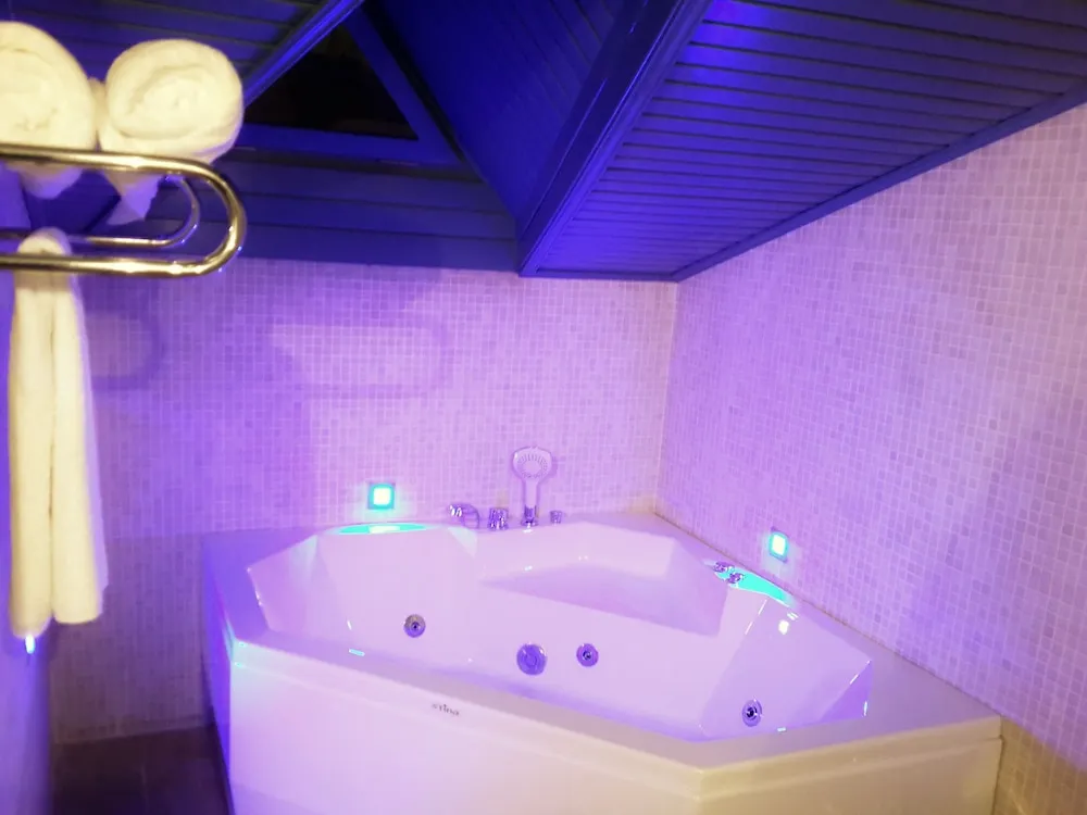 Superior Çatı Katı (Loft), 1 Yatak Odası, Sigara İçilmez, Kısmi Deniz Manzaralı