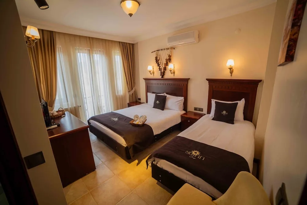 Deluxe Üç Kişilik Oda