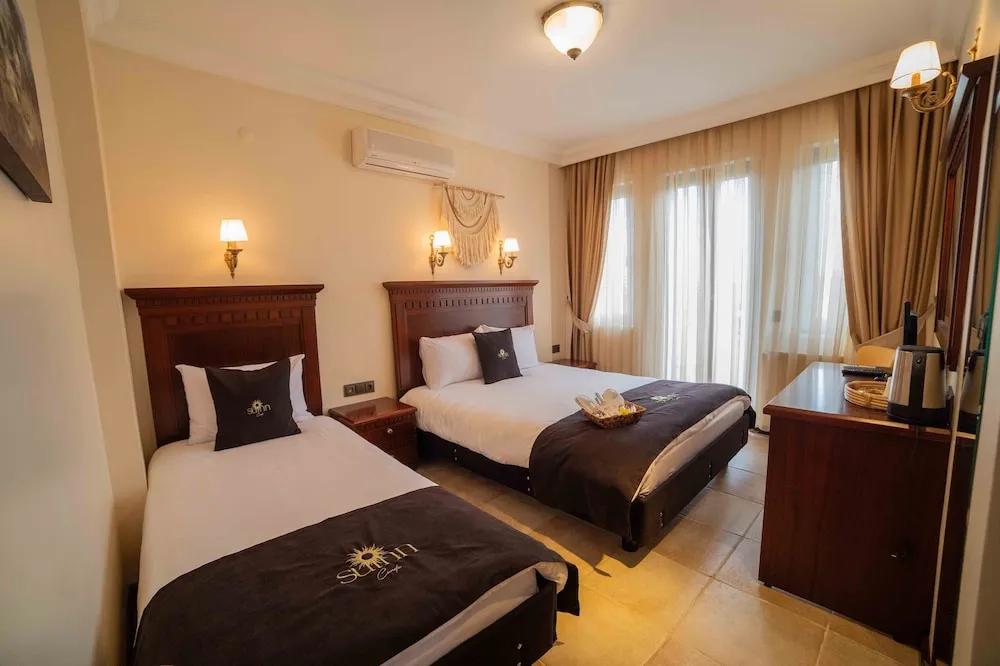 Deluxe Üç Kişilik Oda