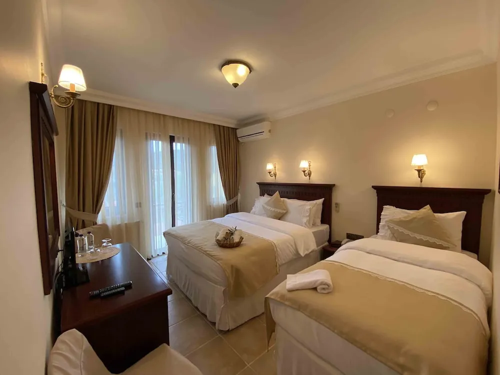 Deluxe Üç Kişilik Oda
