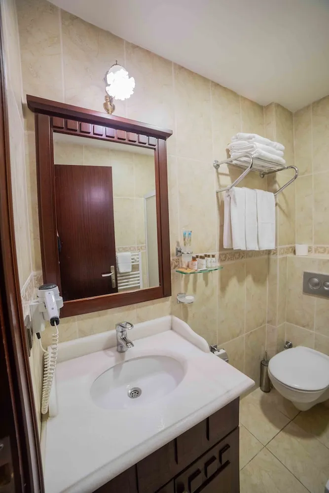 Deluxe Üç Kişilik Oda