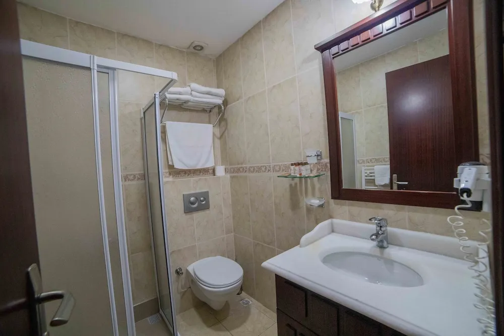 Deluxe Üç Kişilik Oda