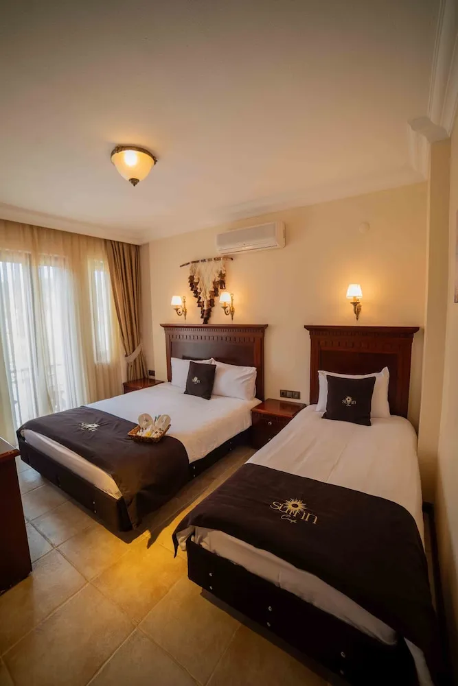 Deluxe Üç Kişilik Oda