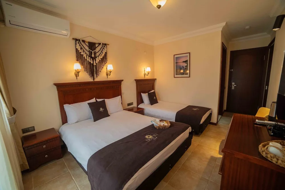 Deluxe Üç Kişilik Oda