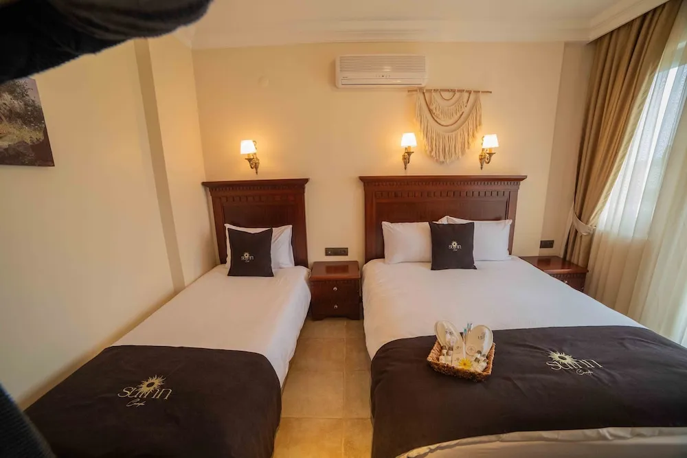 Deluxe Üç Kişilik Oda
