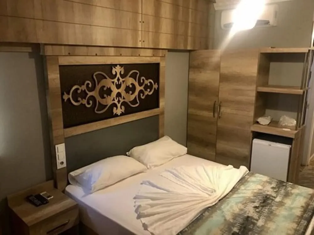 Comfort Tek Büyük Yataklı Oda