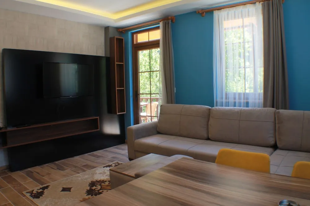 Süit, 2 Yatak Odası, Balkon, Dağ Manzaralı
