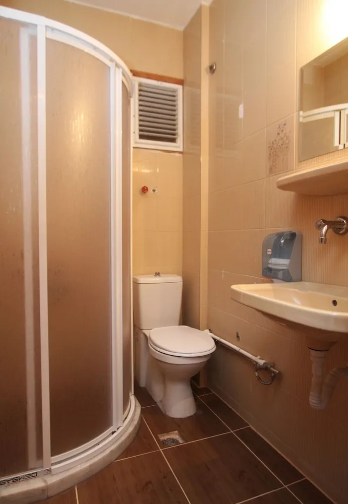 Standard Tek Büyük veya İki Ayrı Yataklı Oda, Balkon