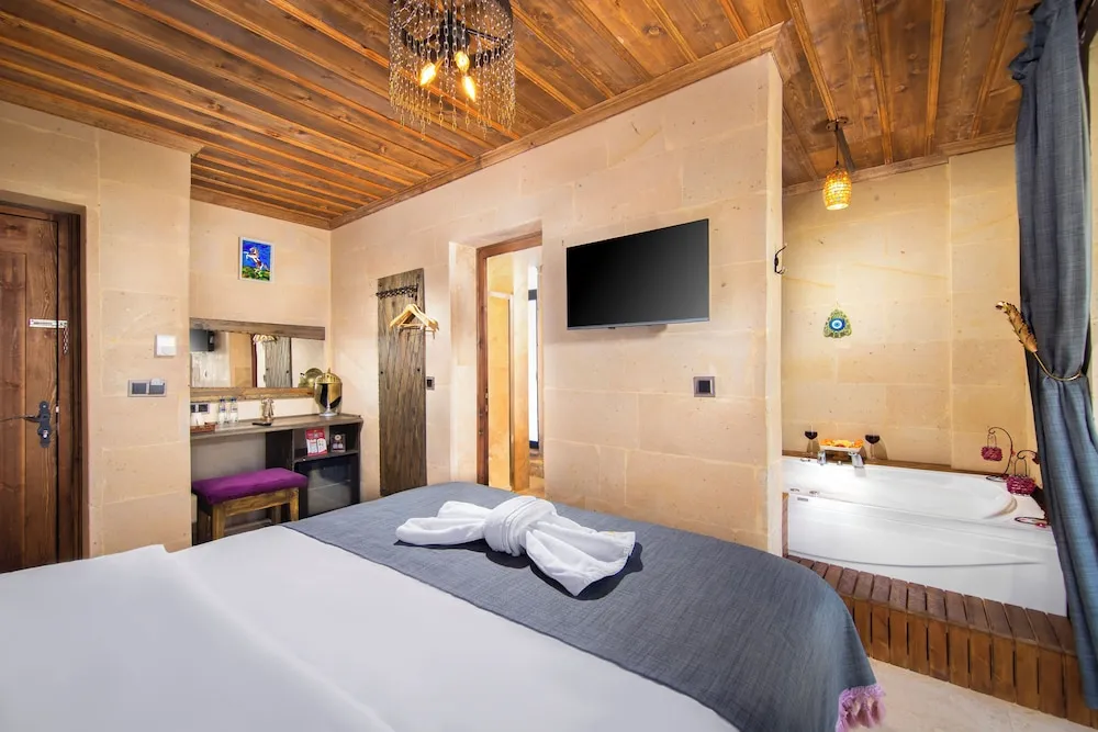 Luxury Room with JAKUZI, Balcony