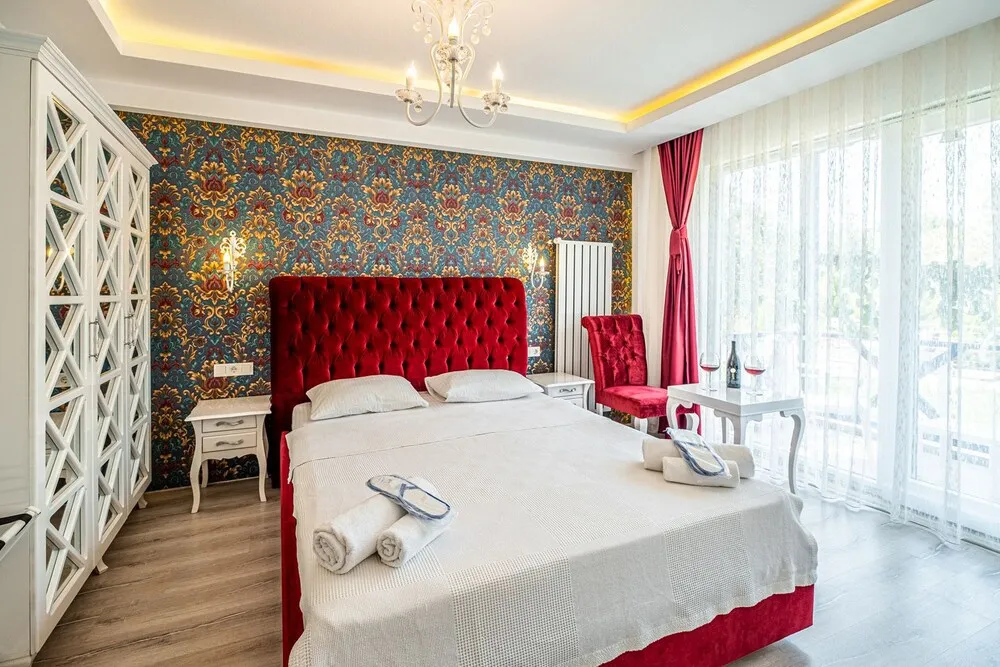 Deluxe Tek Büyük Yataklı Oda