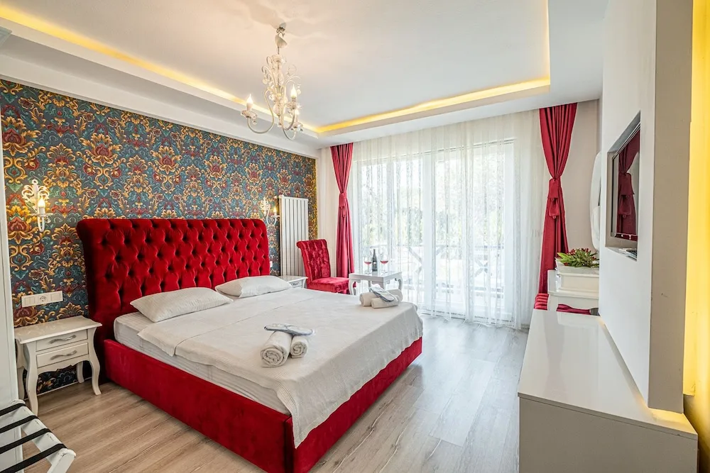 Deluxe Tek Büyük Yataklı Oda