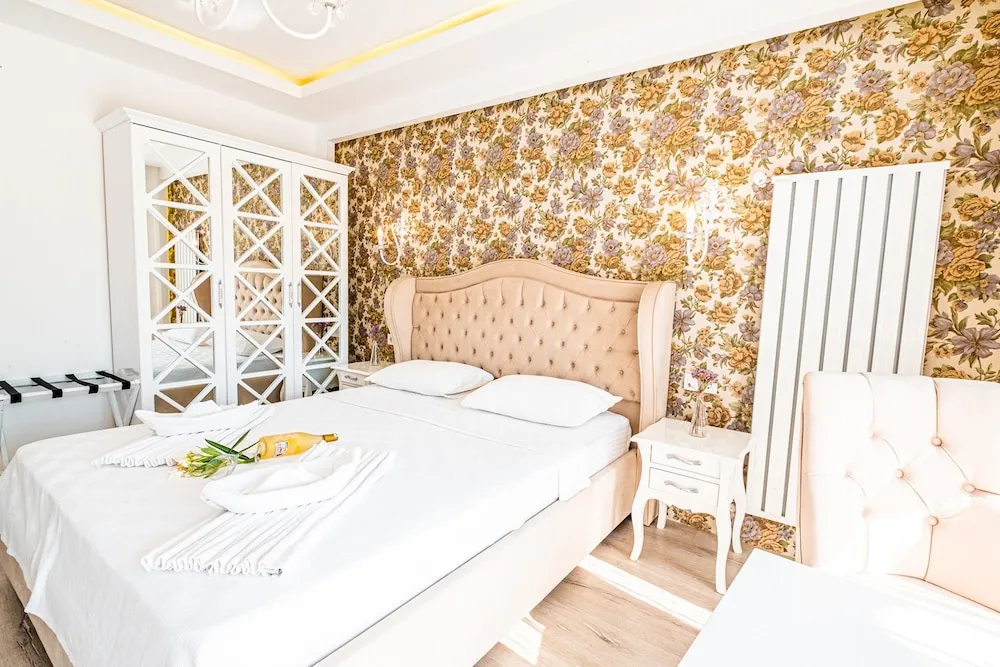 Deluxe Tek Büyük Yataklı Oda