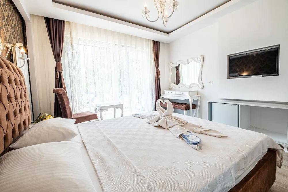 Deluxe Üç Kişilik Oda