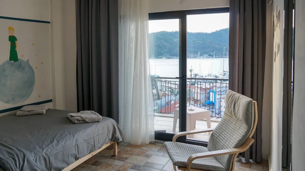 Comfort Tek Büyük Yataklı Oda, 1 Çift Kişilik Yatak, Sigara İçilmez, Deniz Manzaralı