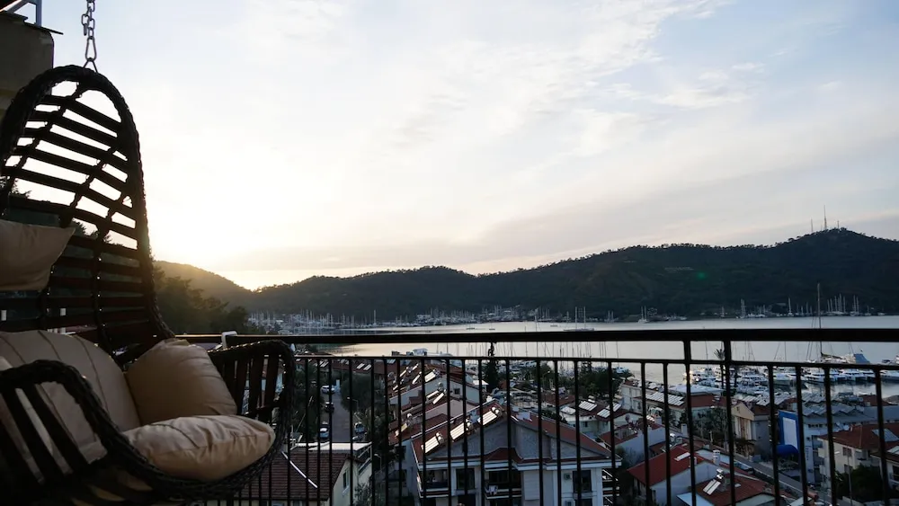 Comfort Tek Büyük Yataklı Oda, 1 Çift Kişilik Yatak, Sigara İçilmez, Deniz Manzaralı
