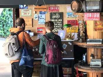 El Camino Hostel & Pub