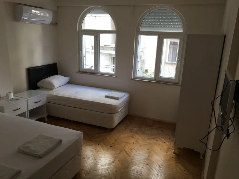 Standard Üç Kişilik Oda