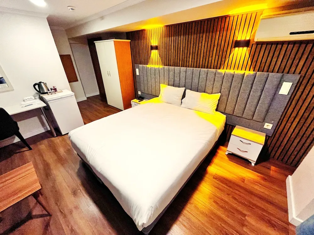 Deluxe Tek Büyük Yataklı Oda, Deniz Manzaralı
