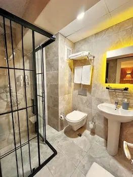 Naila Hotel