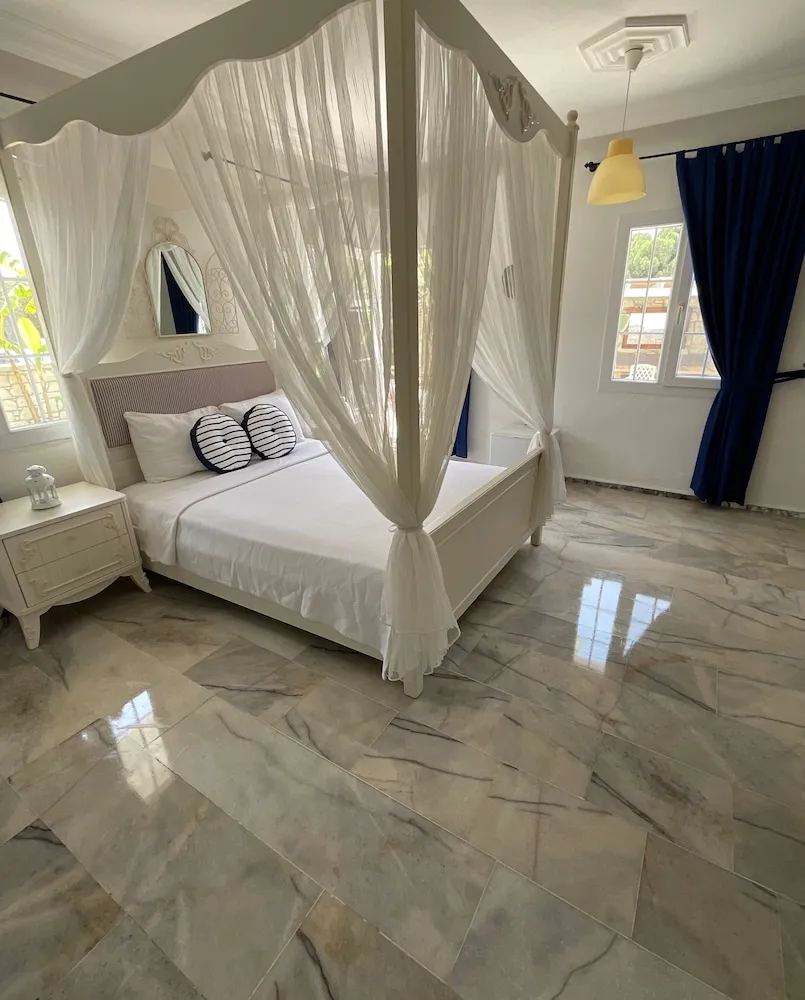 Tek Büyük Yataklı Oda