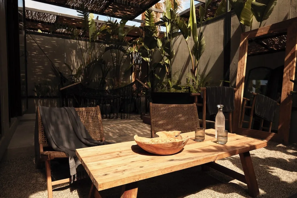 Premium Tek Büyük Yataklı Oda