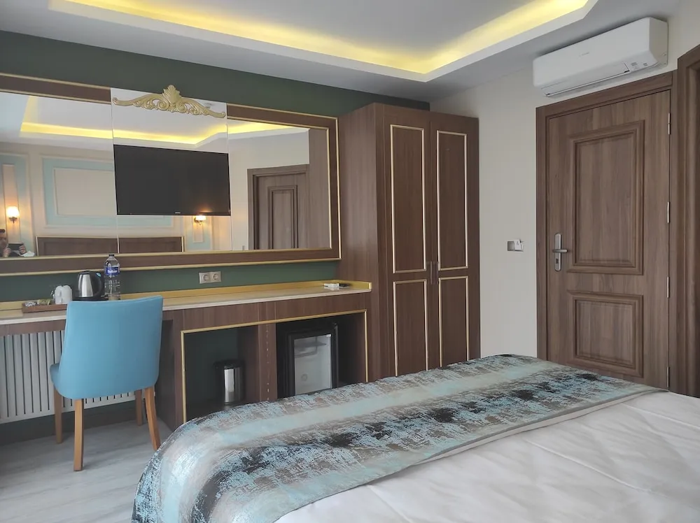 Deluxe Tek Büyük Yataklı Oda, Balkon, Deniz Manzaralı