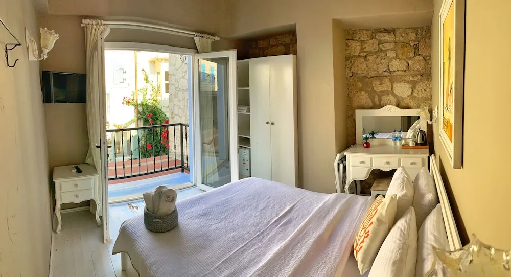 Deluxe Tek Büyük Yataklı Oda, Balkon