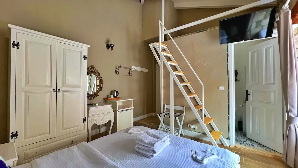 Superior Dört Kişilik Oda