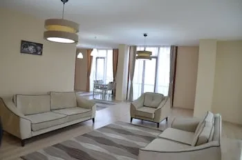 Hill Suites