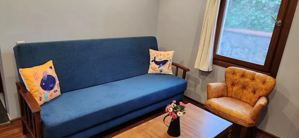 Family Apartment, 2 Bedrooms with Kitchen and Pool View