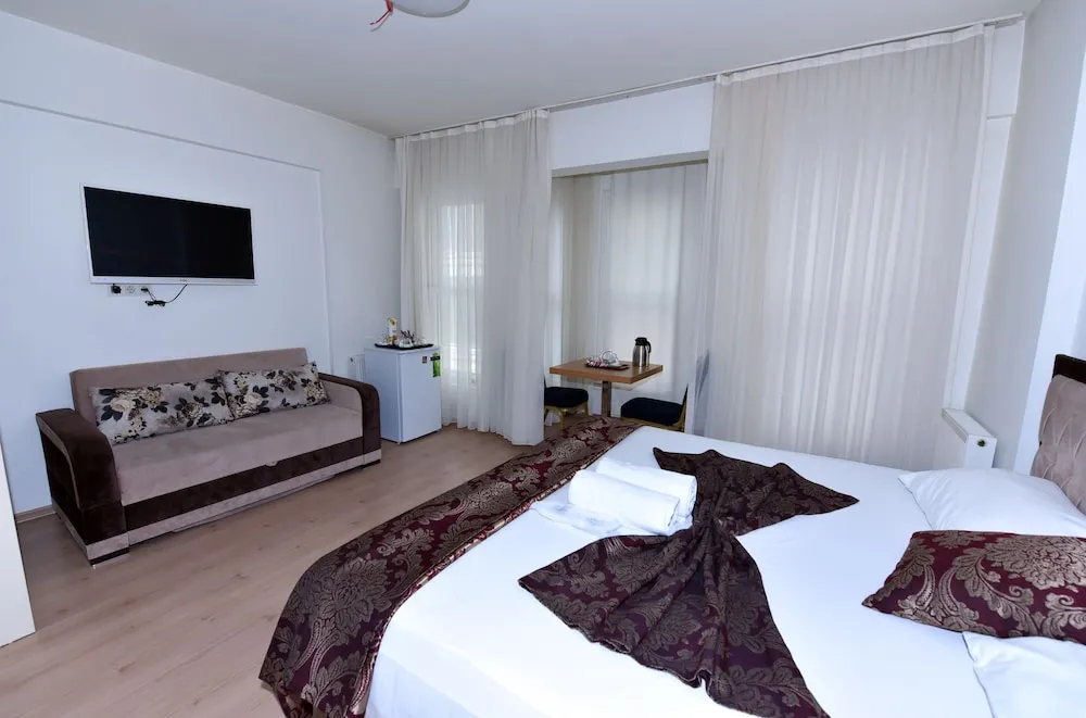 Deluxe Tek Büyük Yataklı Oda