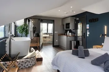 Uno Carbis Bay
