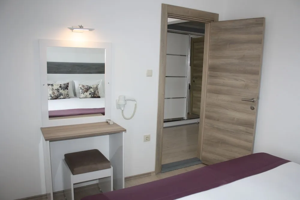 Comfort Apart Daire, 2 Yatak Odası, Küçük Mutfak