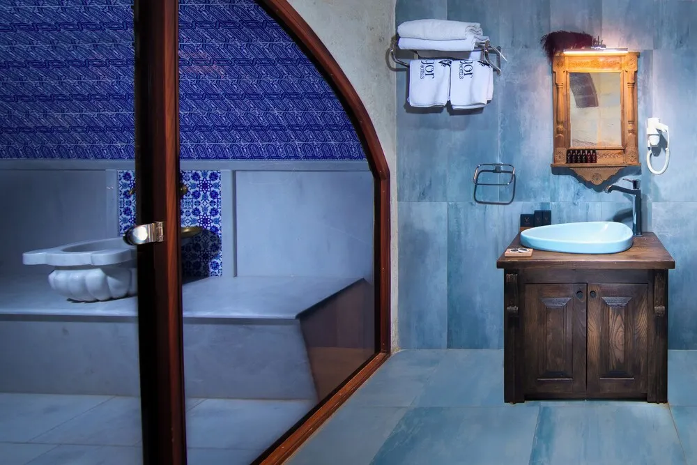 Turca Suite with Jacuzzi and Turkish Bath