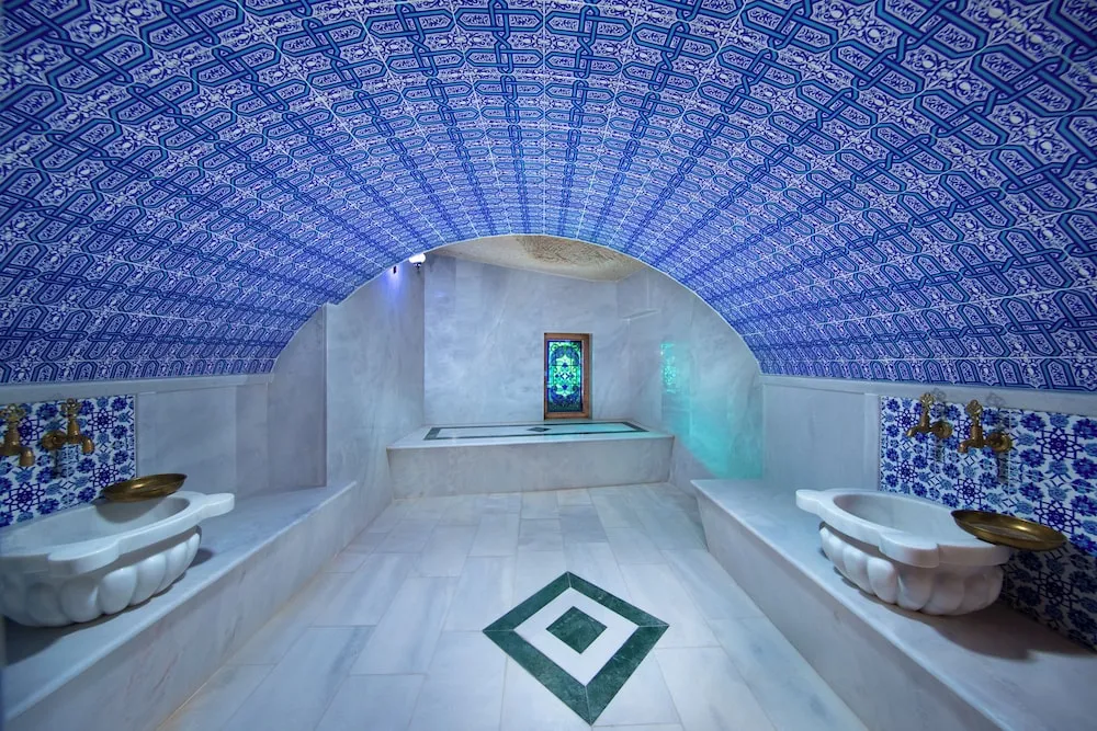 Turca Suite with Jacuzzi and Turkish Bath