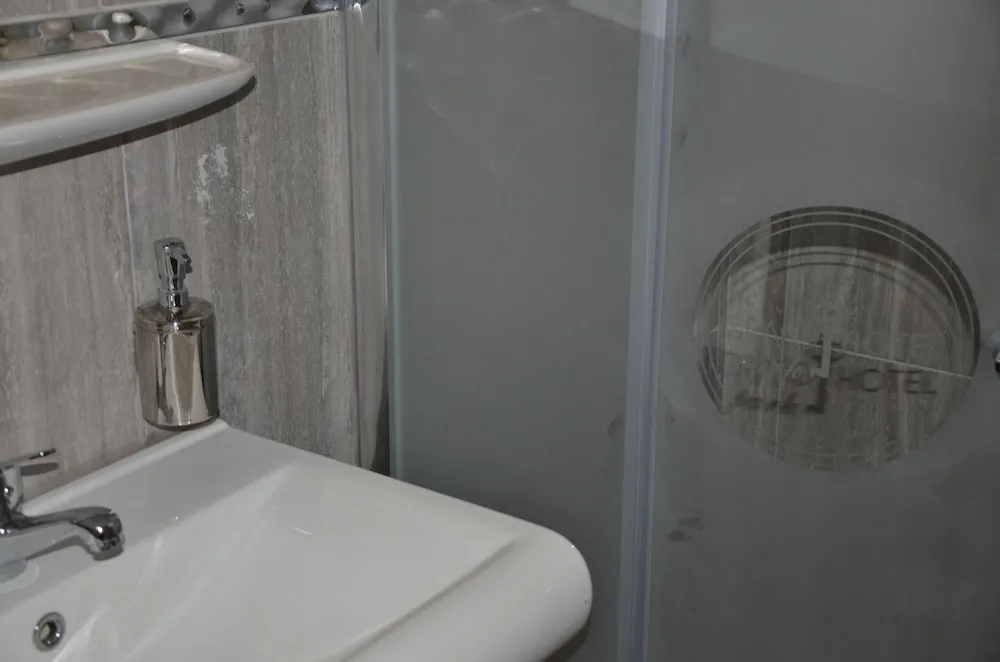 Superior Oda, 1 Çift Kişilik Yatak