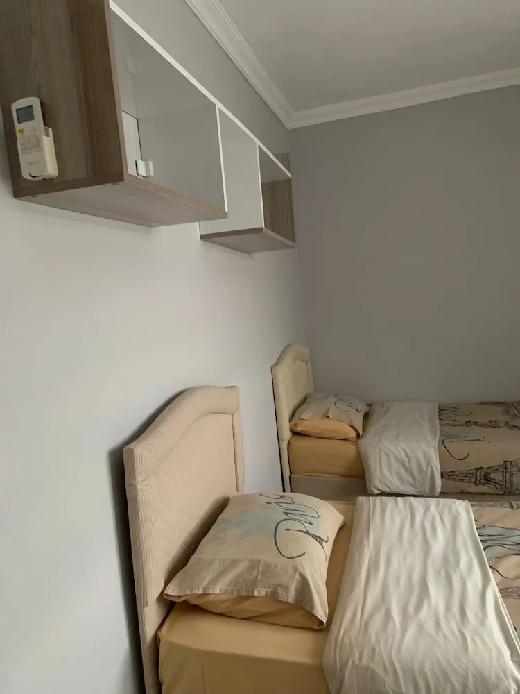 Economy Oda, 2 Tek Kişilik Yatak, Ortak Banyo, Bahçe Manzaralı