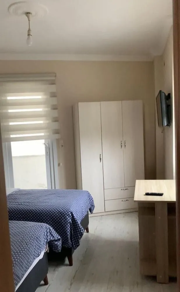 Classic Apart Daire, 2 Yatak Odası, Küçük Mutfak, Denize Bakan