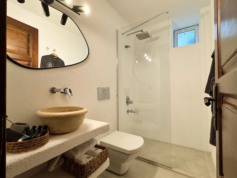 Ekonomik Çift Kişilik veya İki ayrı yataklı Oda (Eksi Kat)