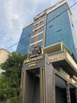 216 Eagle Palace Suite