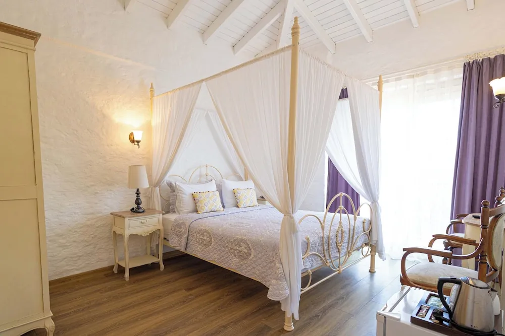Deluxe Tek Büyük Yataklı Oda, Balkon